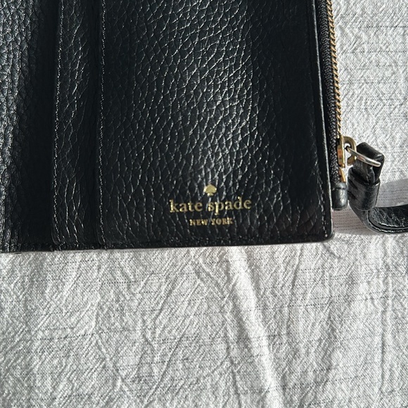 Kate Spade Wallet - Picture 4 of 6